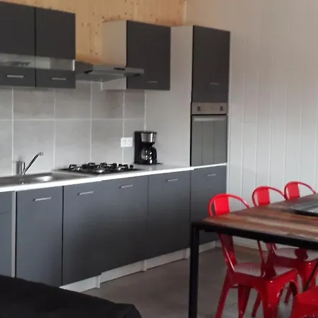 Les P'tites Maisons Dans La Prairie *