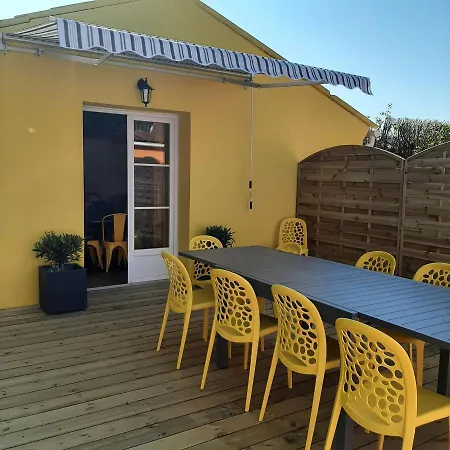 Nyaraló Les P'tites Maisons Dans La Prairie