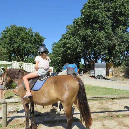 Les P'tites Maisons Dans La Prairie Hébergement de vacances