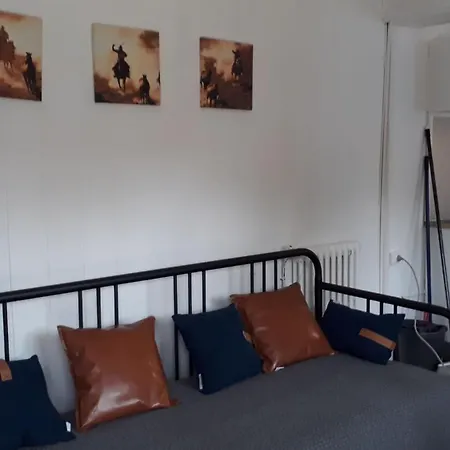 Les P'tites Maisons Dans La Prairie