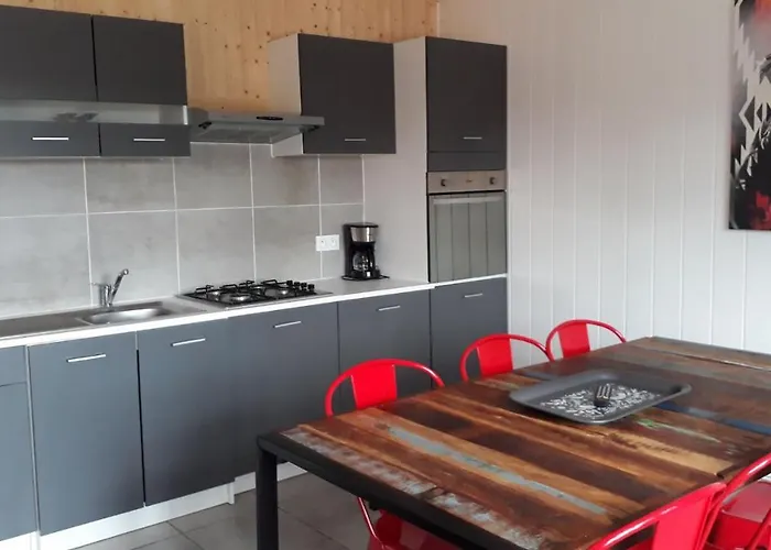 Les P'tites Maisons Dans La Prairie بيت للعطل *