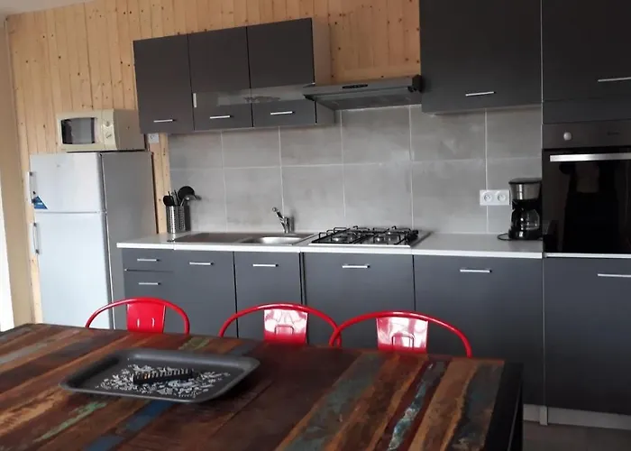 Les P'tites Maisons Dans La Prairie بيت للعطل *