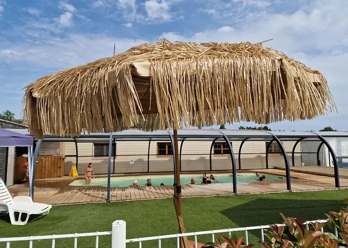 Les P'tites Maisons Dans La Prairie بيت للعطل