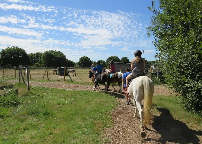 Les P'tites Maisons Dans La Prairie Casa de Férias *